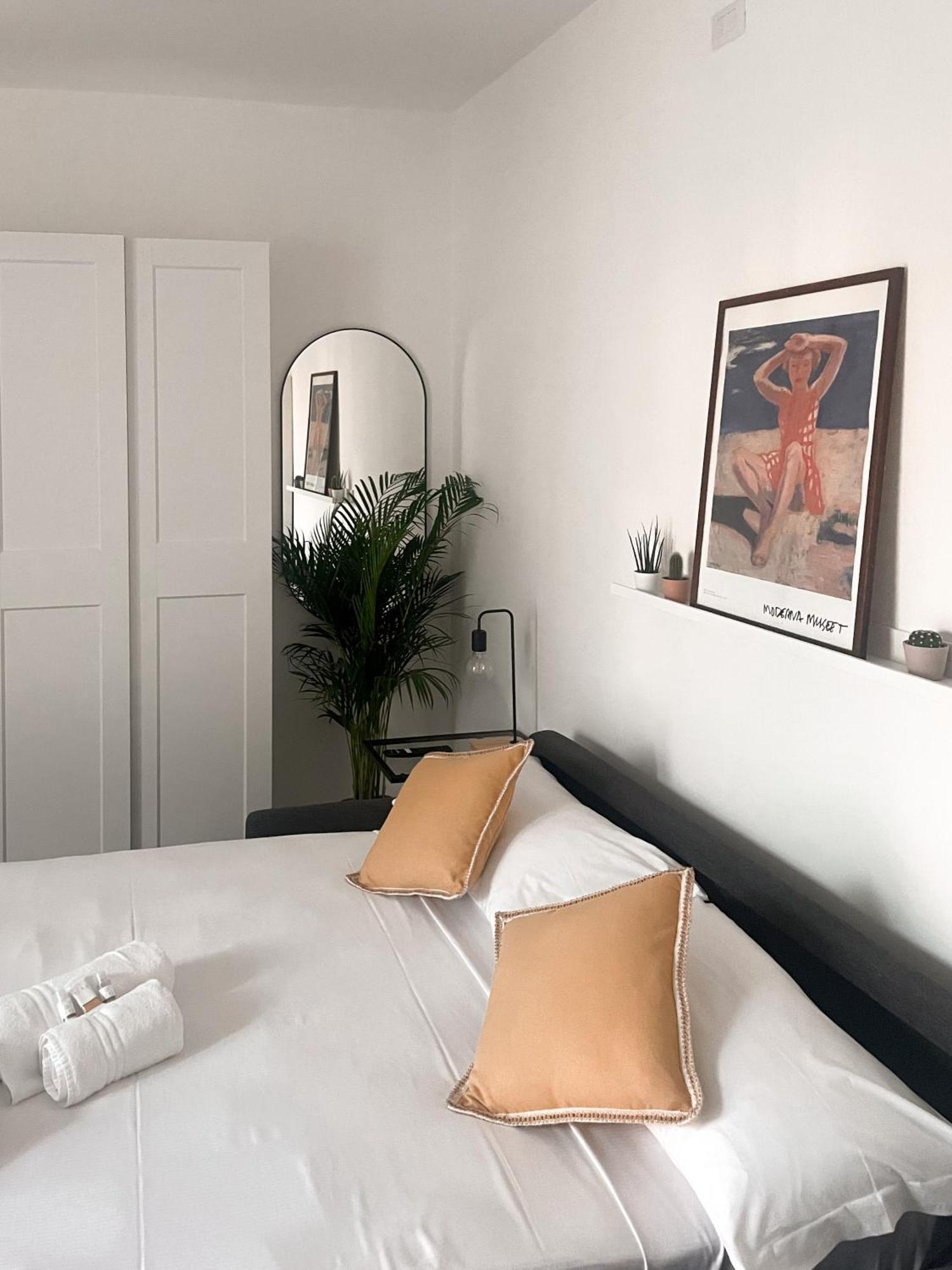 Xenia Apartments - Fashion Week Studio Near Navigli Mediolan Zewnętrze zdjęcie