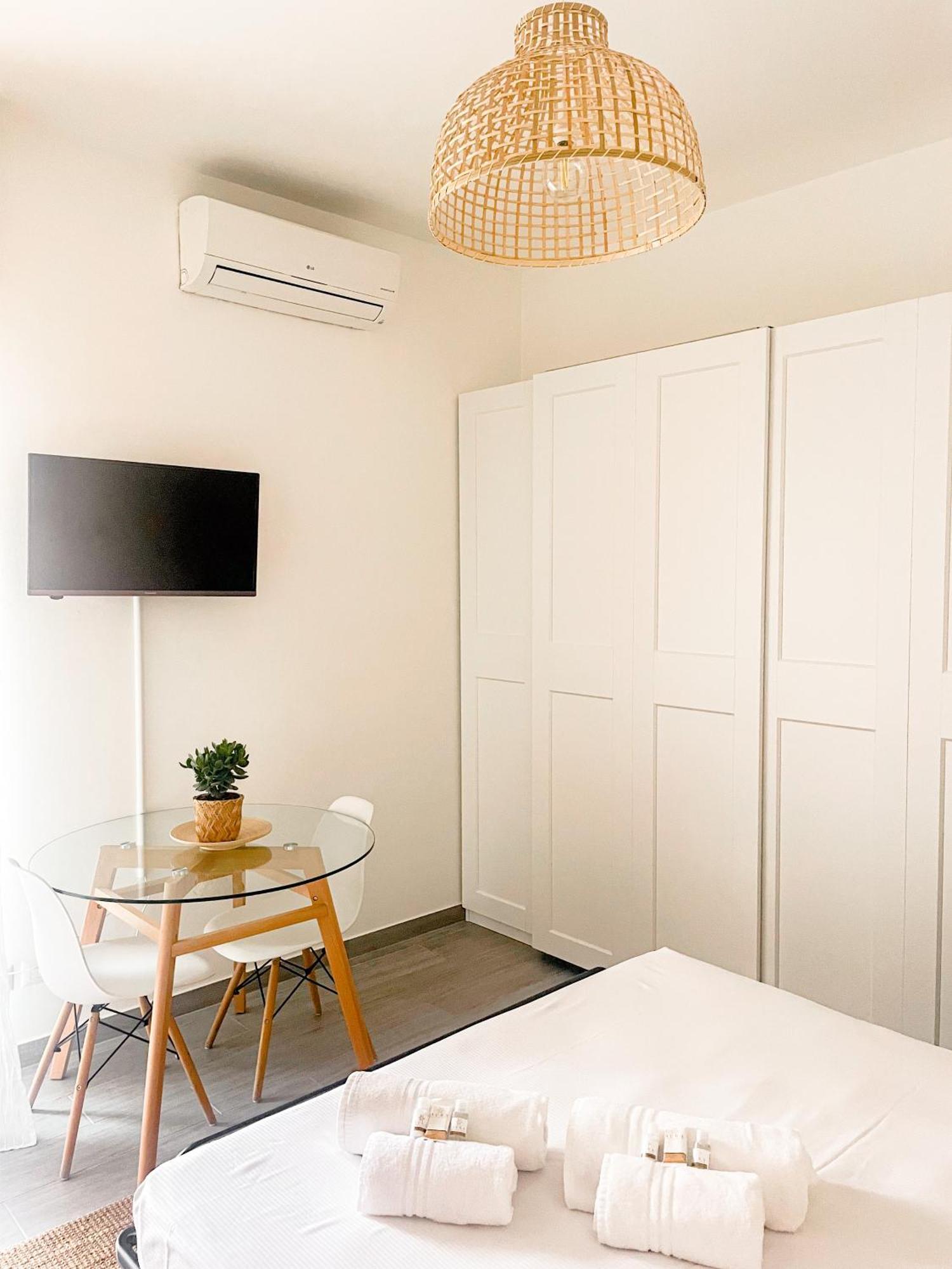 Xenia Apartments - Fashion Week Studio Near Navigli Mediolan Zewnętrze zdjęcie